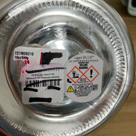 Anthropologie x Capri Blue Volcano Candle in Ombre Faceted Glass Jar | 19 oz. - Picture 7 of 7